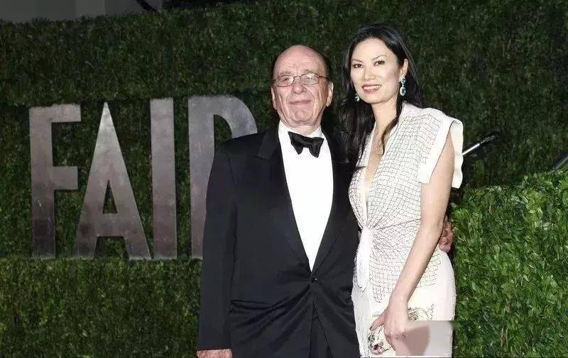 耳钉、耳线？戴对了漂亮不伤耳戴错了瓦力棋牌游戏你的耳朵适合戴耳环还是(图20)