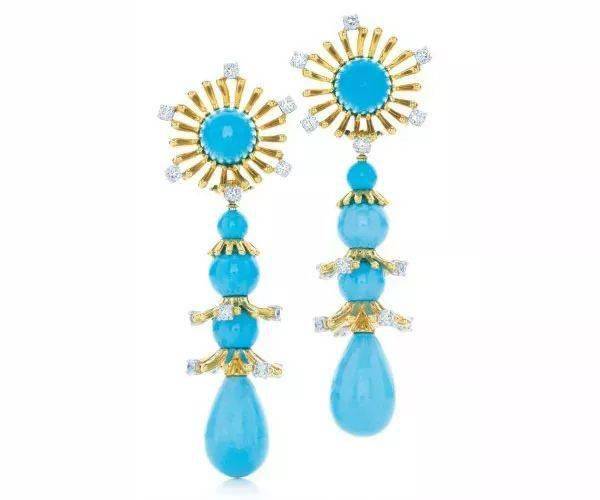 耳钉、耳线？戴对了漂亮不伤耳戴错了瓦力棋牌游戏你的耳朵适合戴耳环还是(图26)