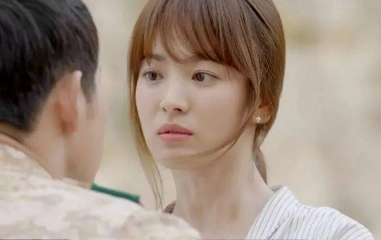 耳钉、耳线？戴对了漂亮不伤耳戴错了瓦力棋牌游戏你的耳朵适合戴耳环还是(图27)