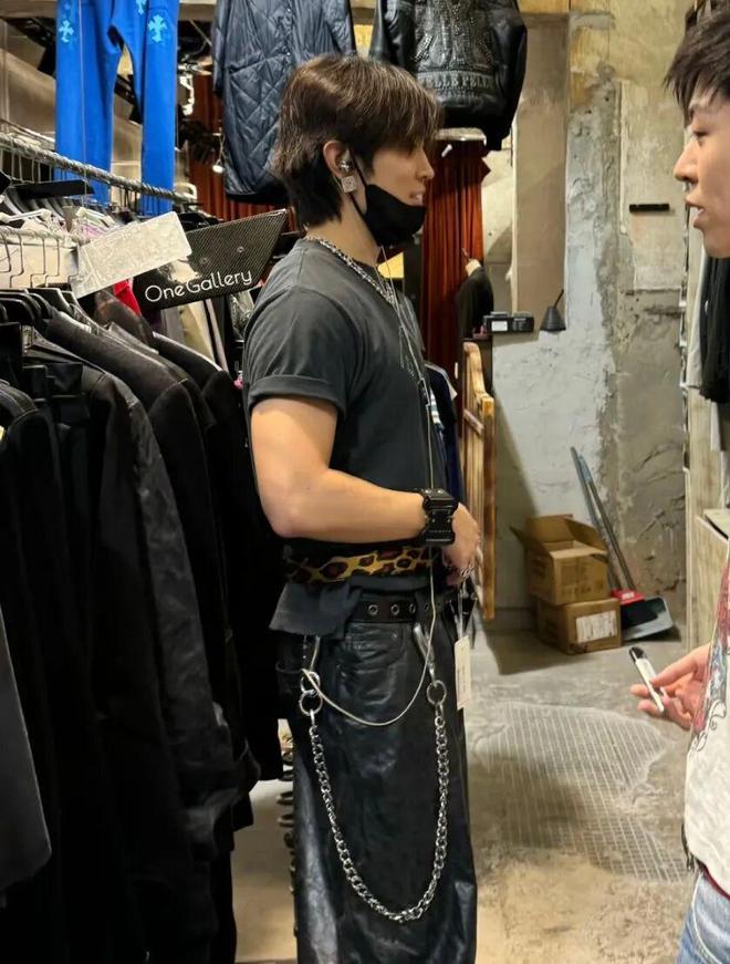 袭！重金属+基础款叠戴成为造型救赎瓦力游戏试玩“Cortis