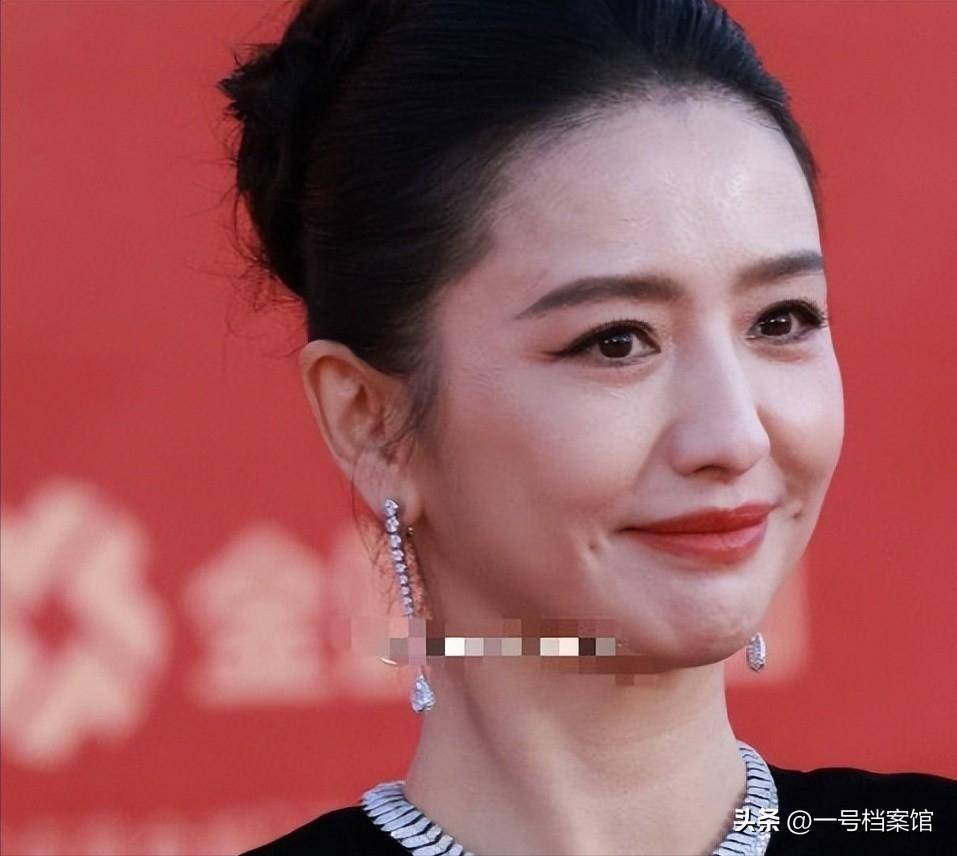 星走红毯帅哥、美女齐聚一堂瓦力游戏金鸡奖典礼各大明(图3)